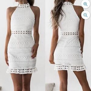Lace white lined beautiful cold shoulder dress size M